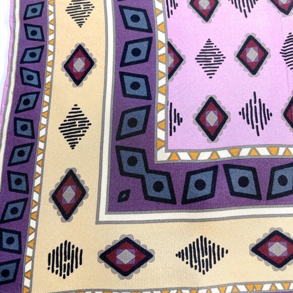 Iconic Gucci Silk Panther/Big Cat Motif Scarf | NWOT | - Picture 6 of 15